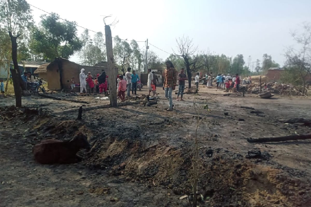 Amar Ujala Spacial Story, Many houses burnt and water is problem in thirty years in rural area at Saharanpur