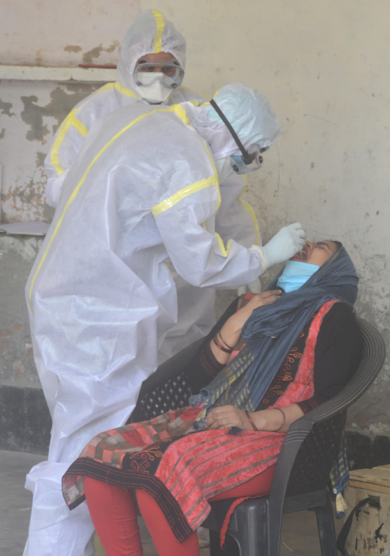 11 corona positive, including two soldiers of Ratol post