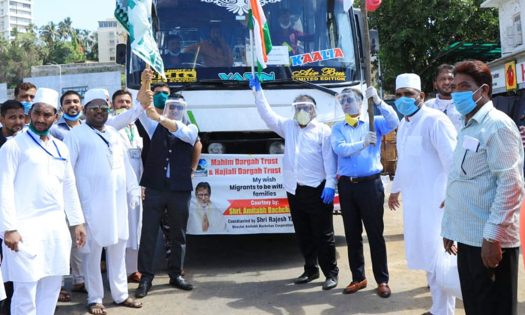 Amitabh sent migrants in ten buses
