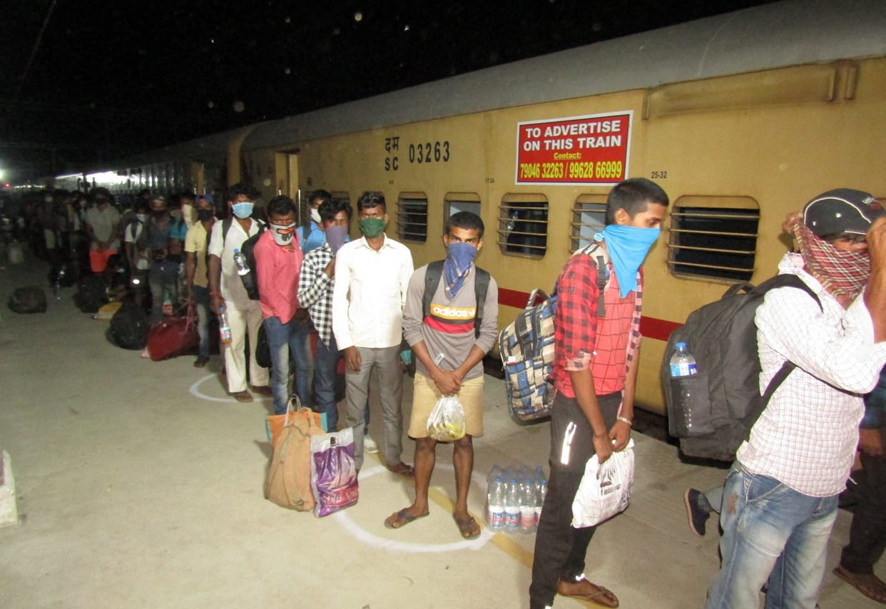 935 labours reached sonebhadra with special train