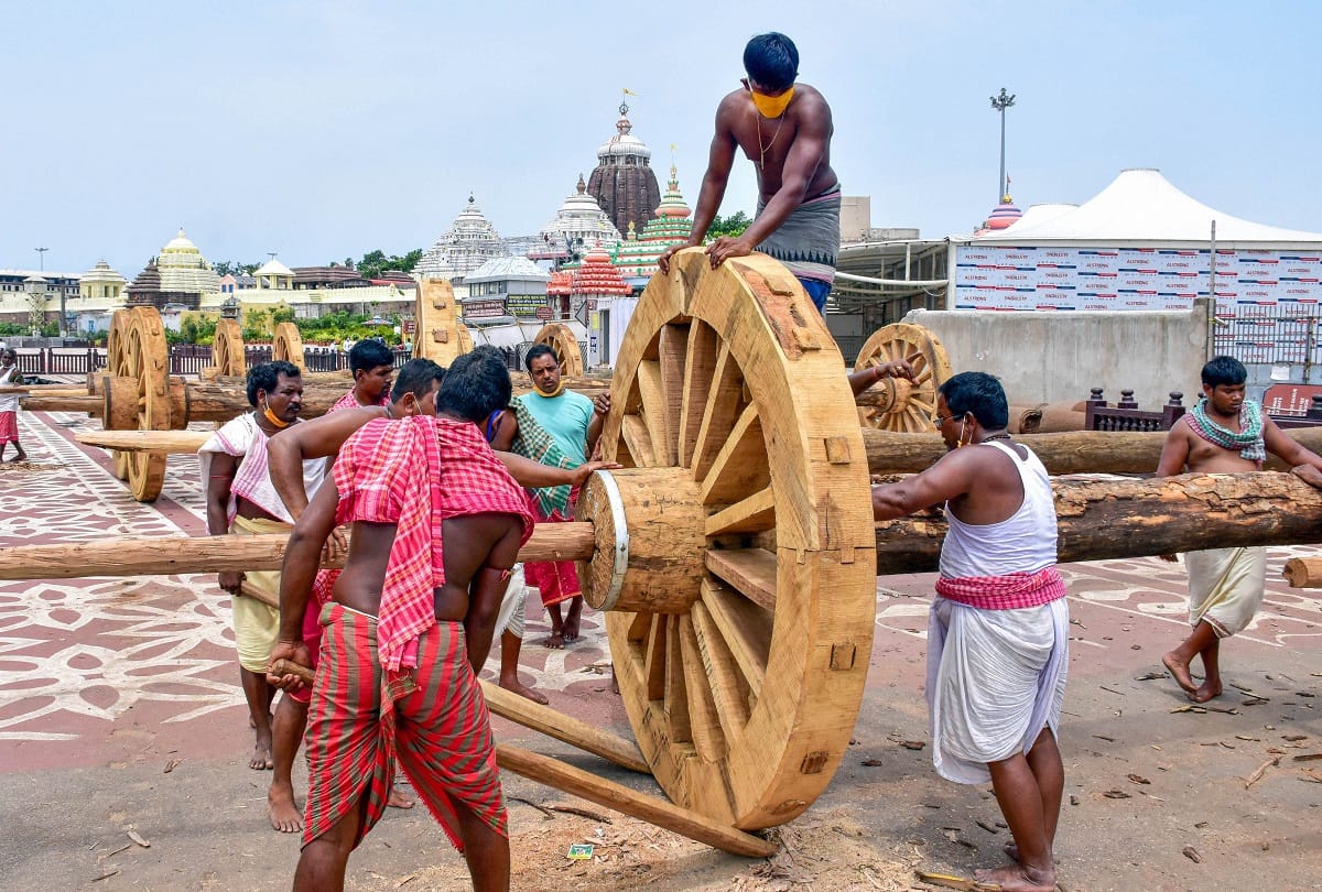 Odisha Government imposes curfew like shutdown in Puri for Rath Yatra