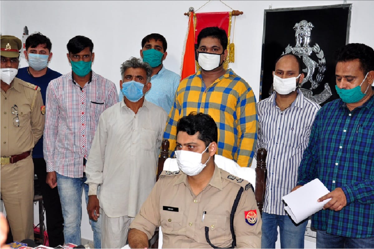 UP Crime News, Police has accused father arrested in lover couple murdered case at Saharanpur