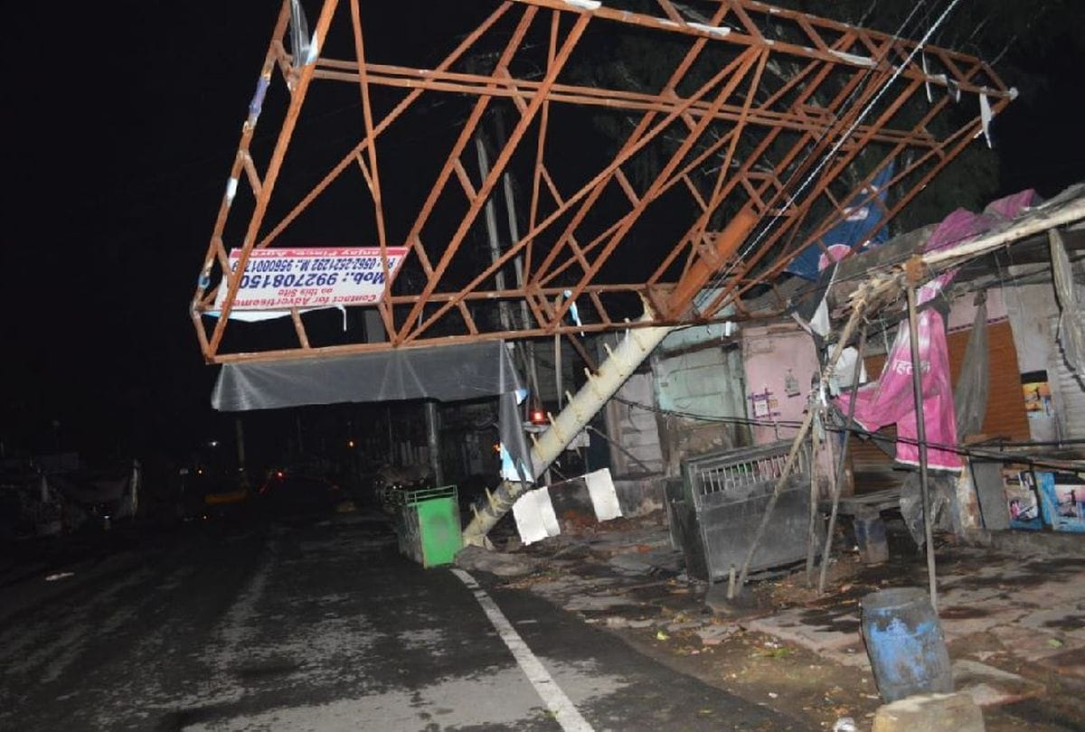 three killed after storm and rain hit agra