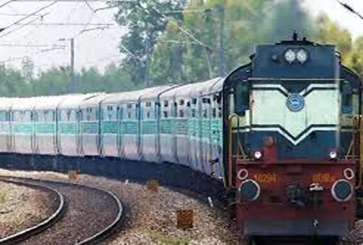 Confirm tickets and Arogya Setu app then travel by train