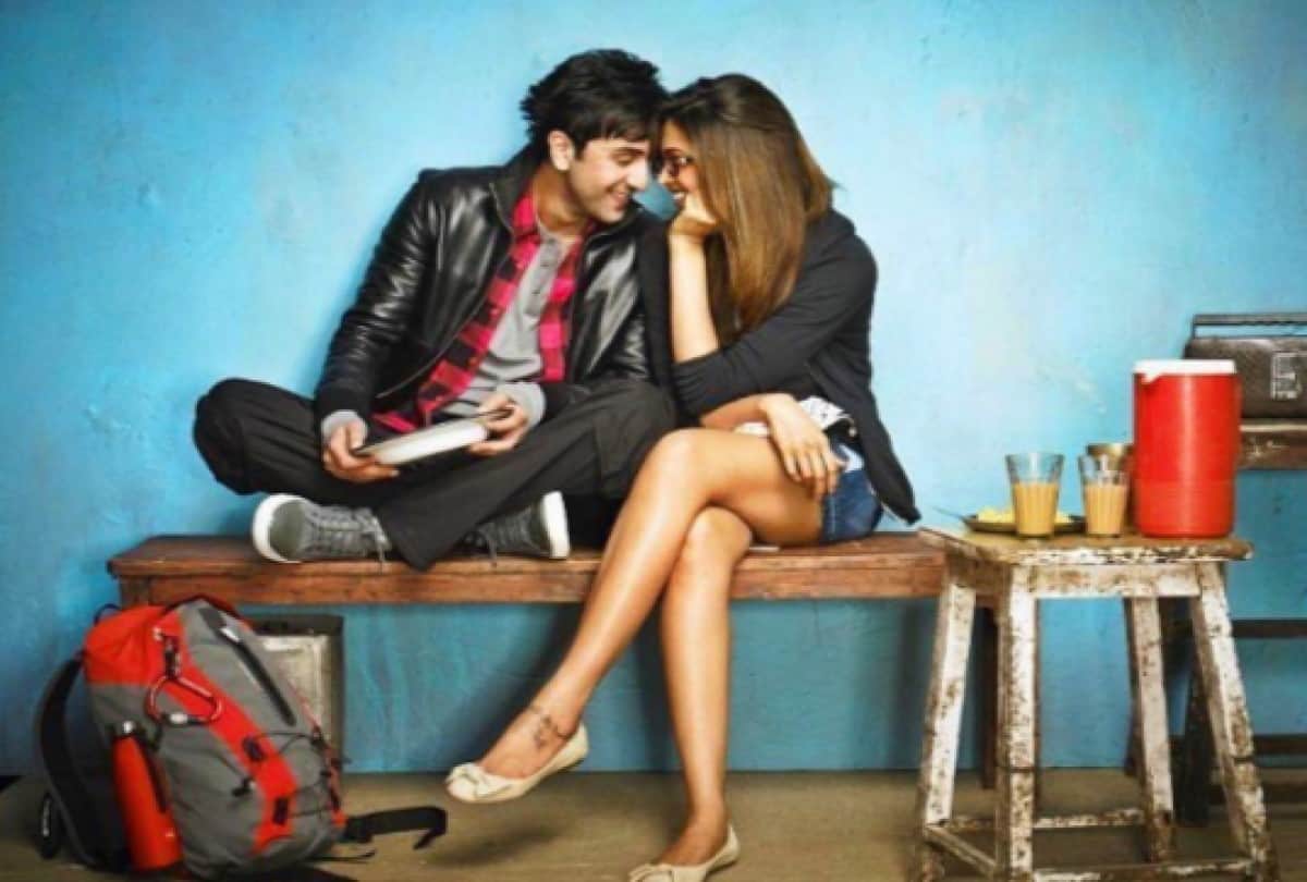 deepika padukone share photo with ranbir kapoor now ranveer singh reaction