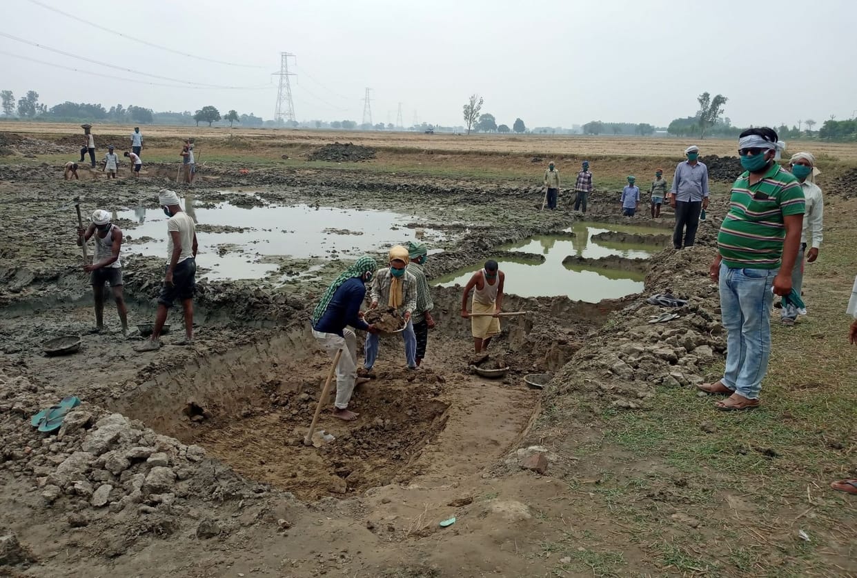 workers get work in manrega