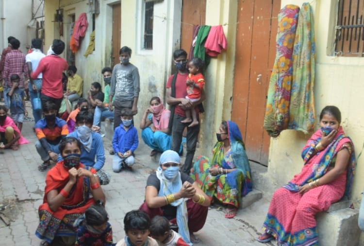 70 people of Sitapur stranded in Chandigarh