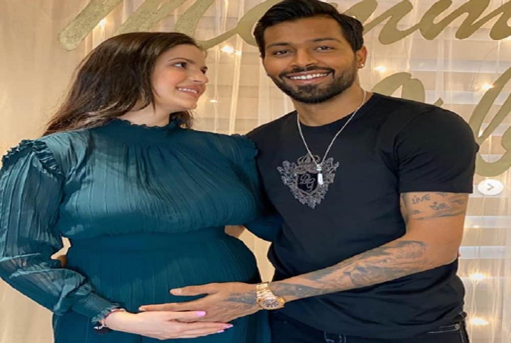 hardik pandya parenthood now natasa stankovic flaunts her baby bump