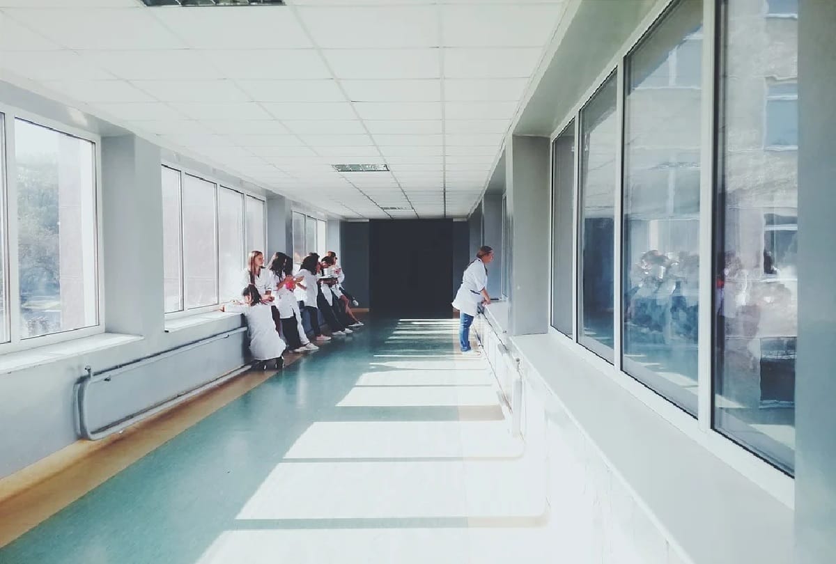 coronavirus tips to protect yourself while visiting hospital during lockdown keep this things in mind