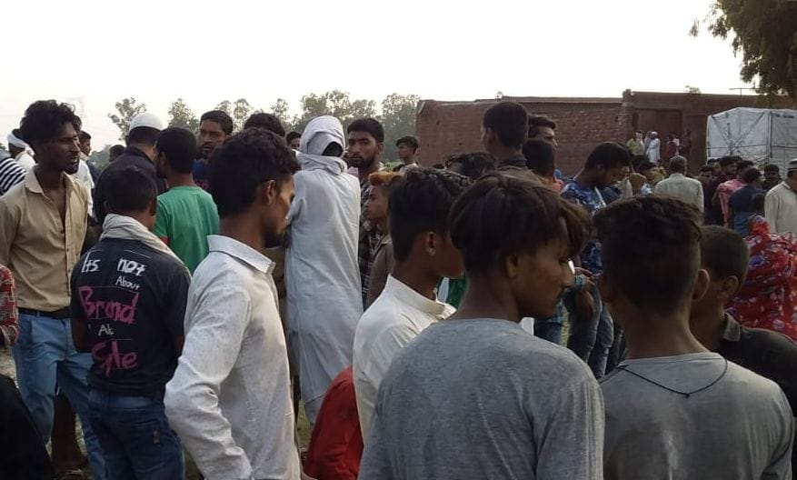 ruckus when police reached in madhayai villege for arresting gotasker