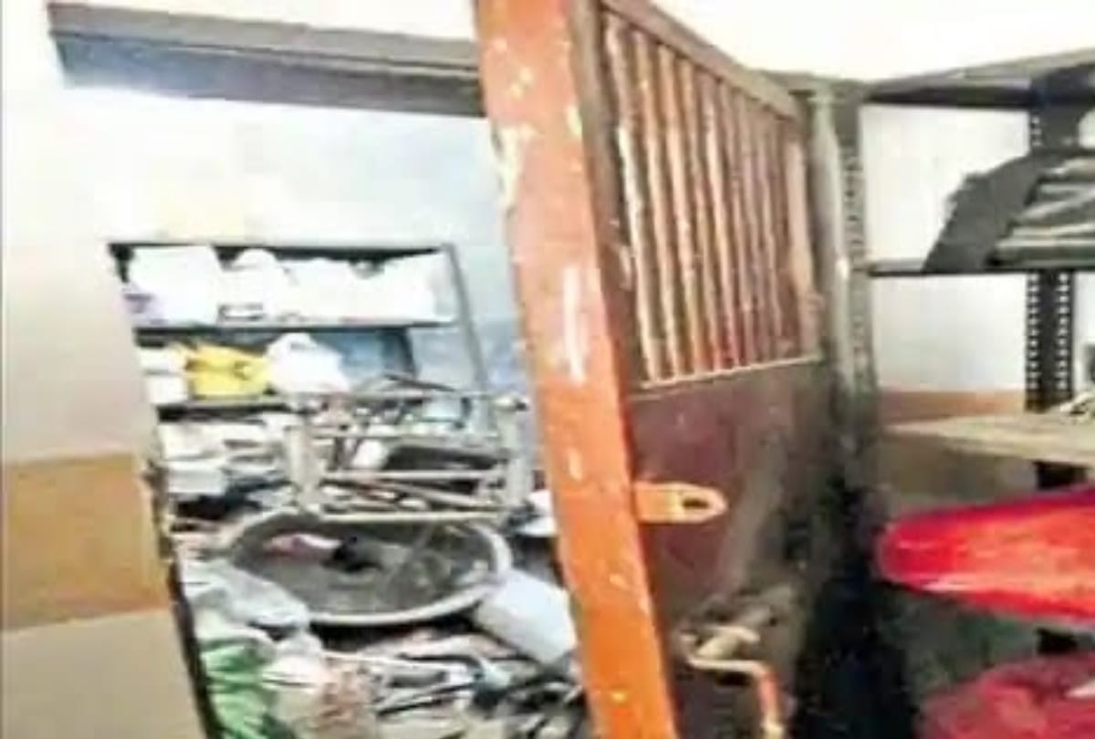 Shahpur police station horror story in gorakhpur