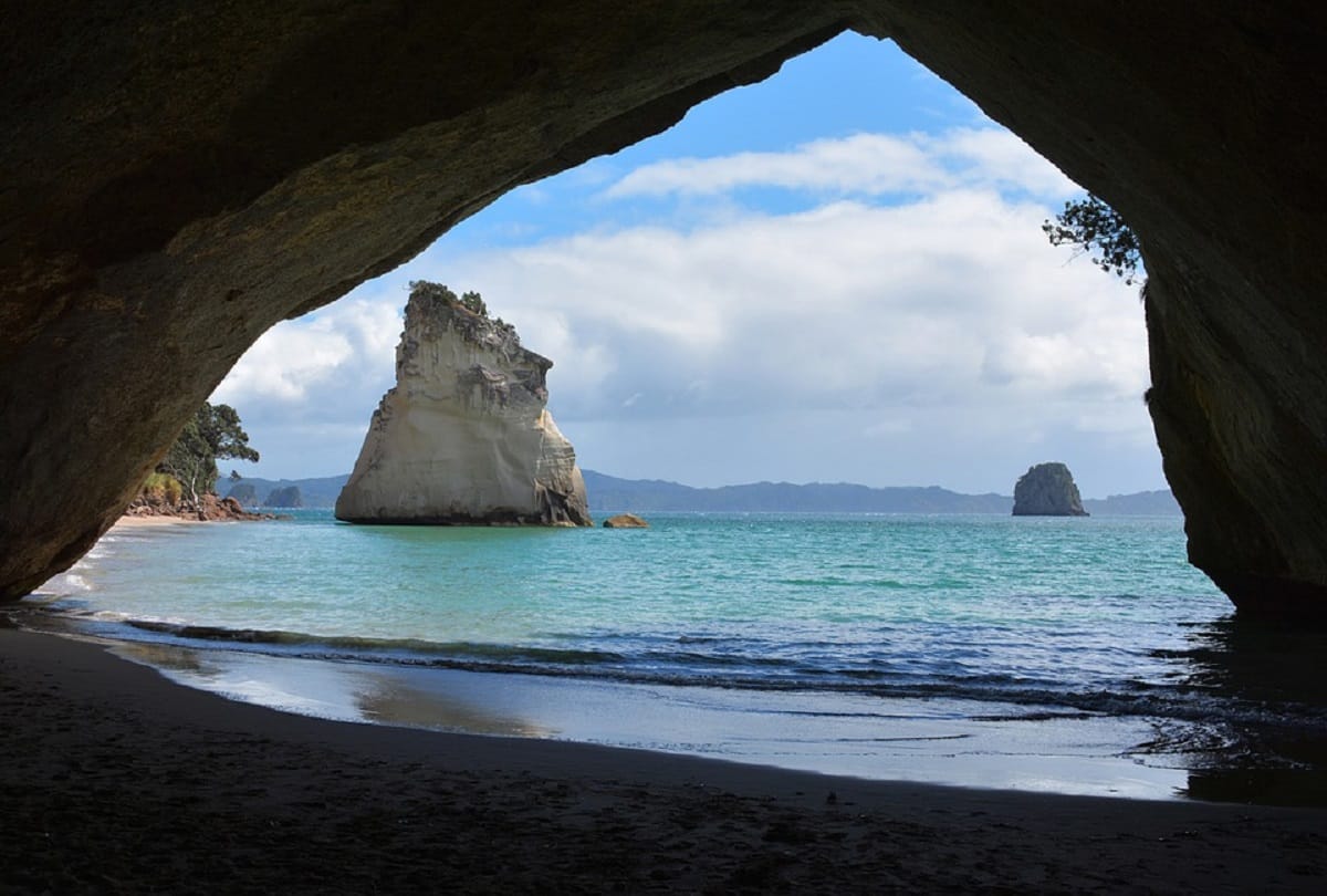 Interesting story of New Zealand discovery and its history