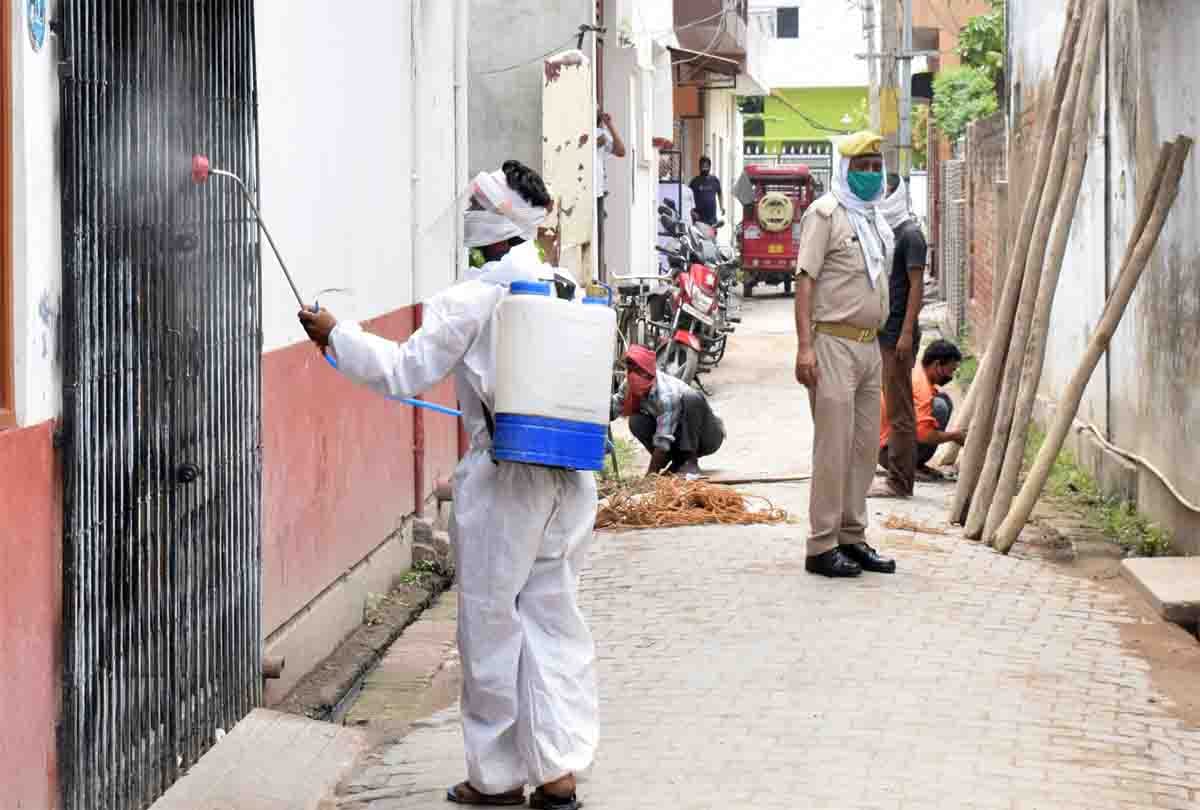 Coronavirus In Up: Hospitalized Truck Driver Found Corona Positive