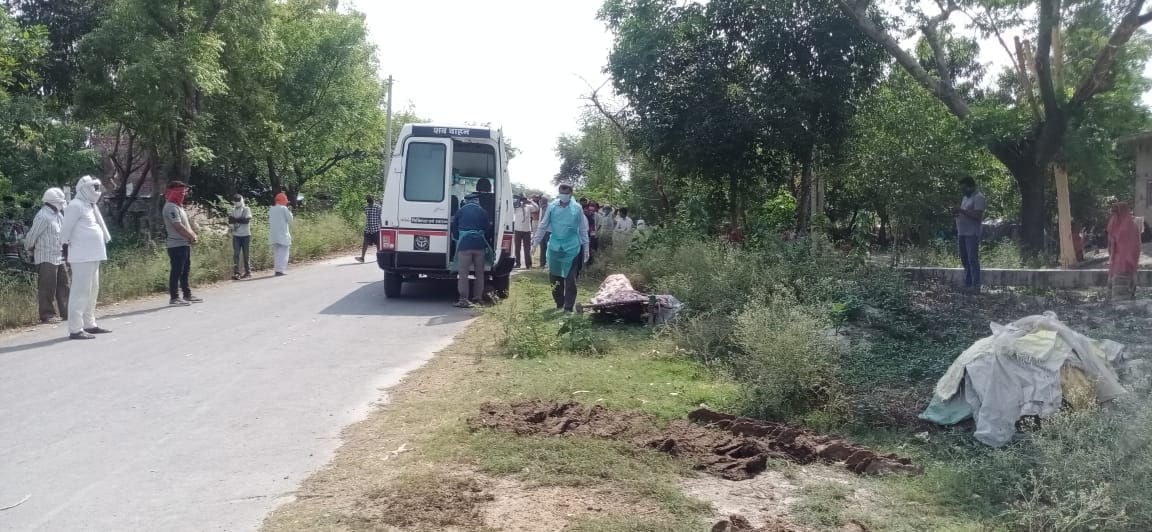 Pratapgarh: the family ran away after the death of the young man, the dead body remained unclaimed overnight.