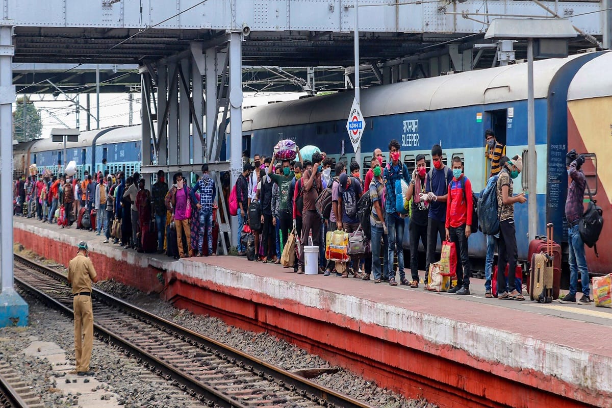 COVID innovation by railway engineer device in pocket to remind people of social distancing