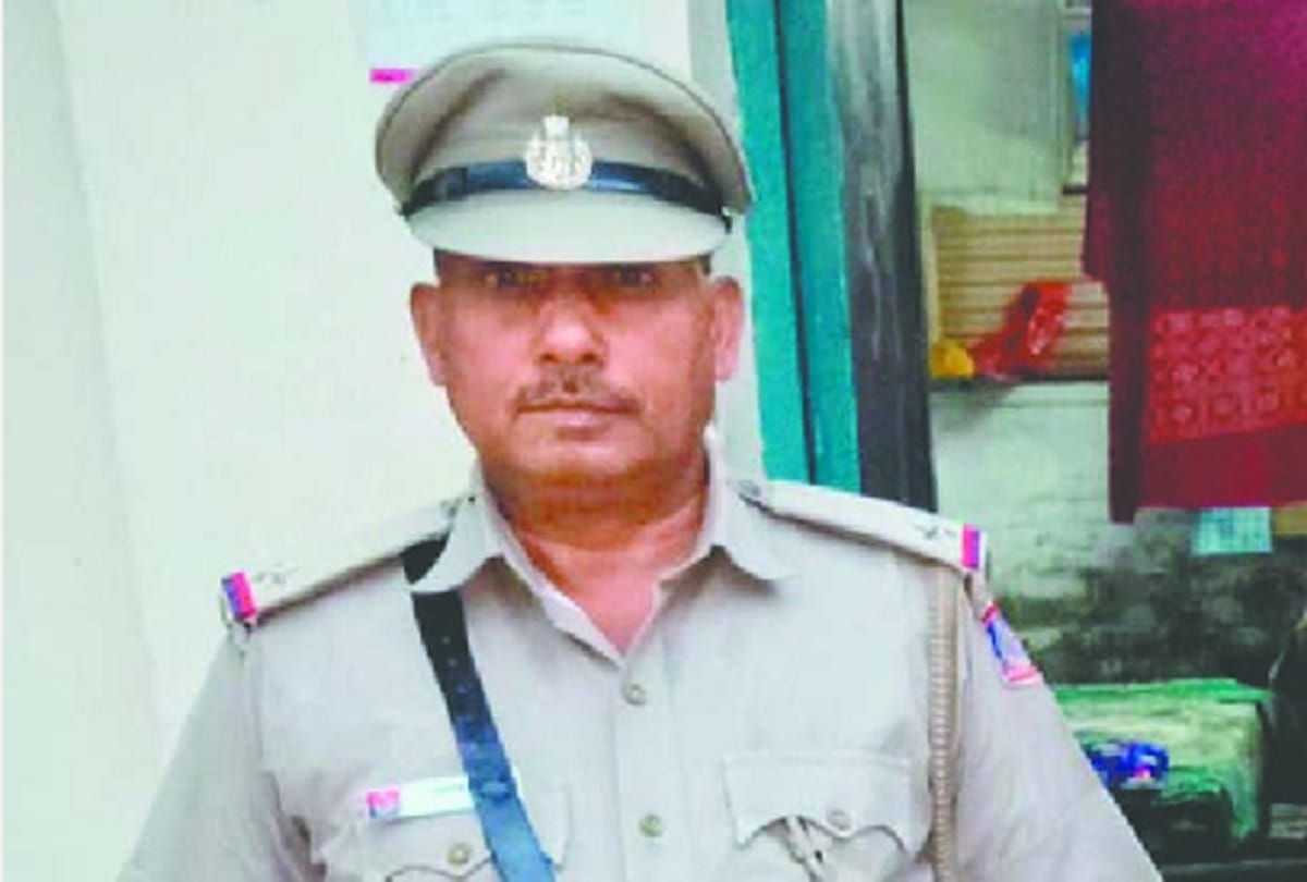 two asi died of corona in delhi another policeman slipped from roof