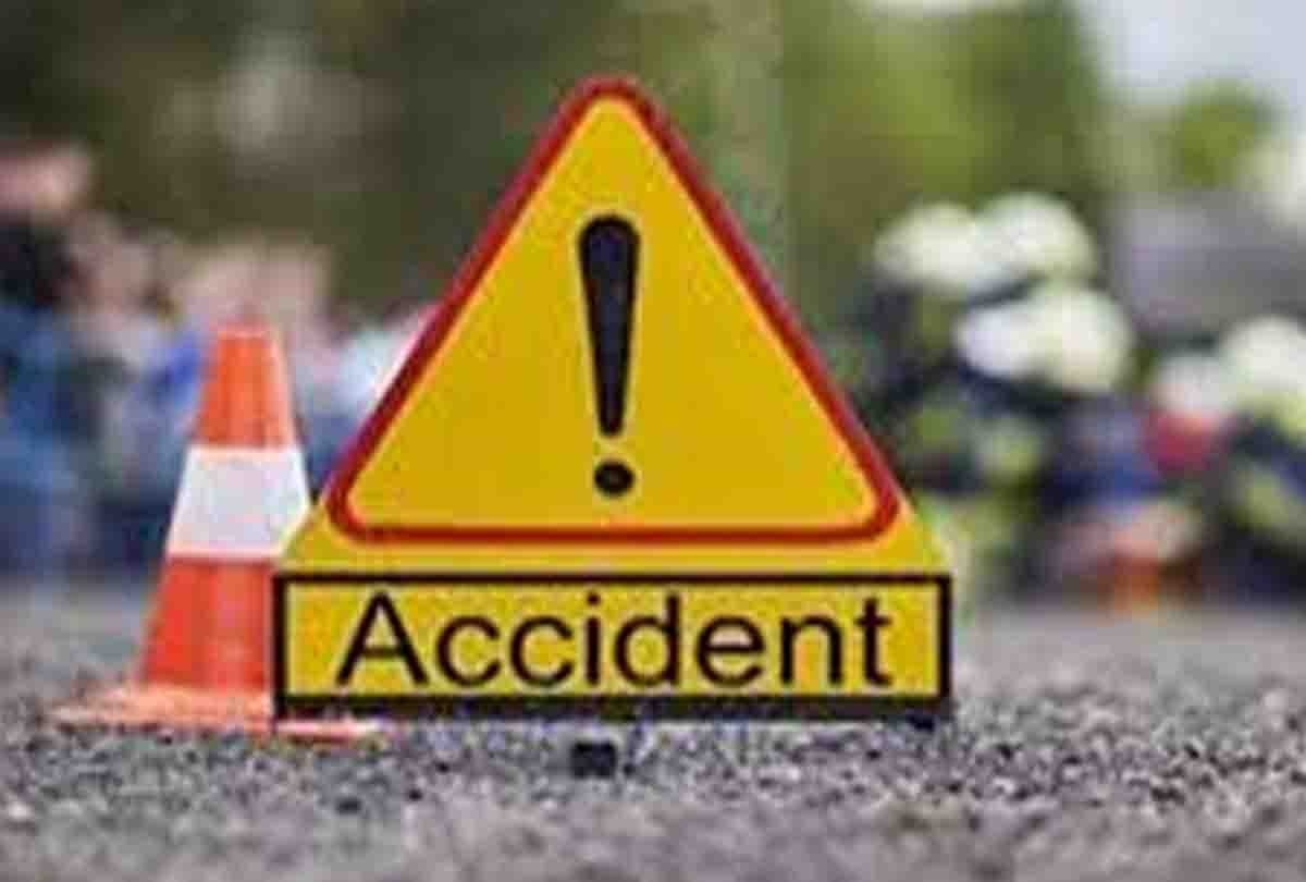 Two died brother in law in accident truck collided with bike in ghazipur up