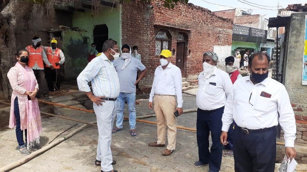 Hathras: Hot spot to village Gigala, ban on all kinds of activities