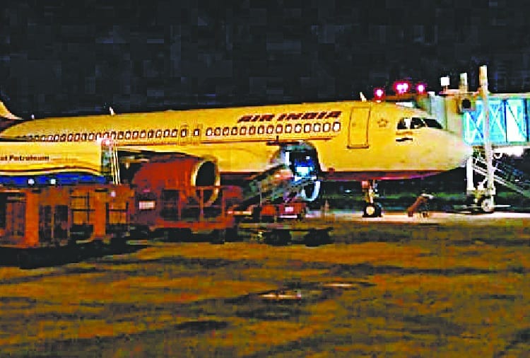 144 Indians arrived by flight from Ukraine on internation airport chandigarh