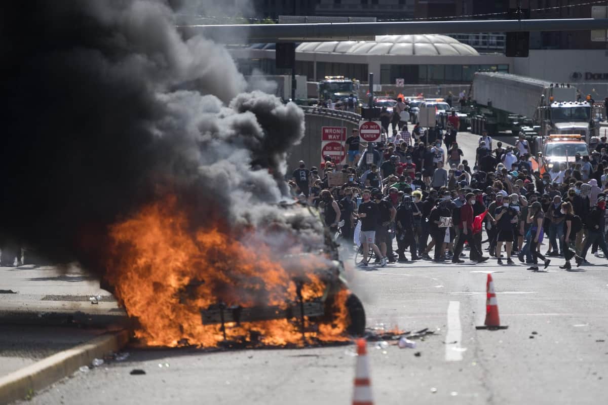 George Floyd death: Looting at several places amid protests in New York