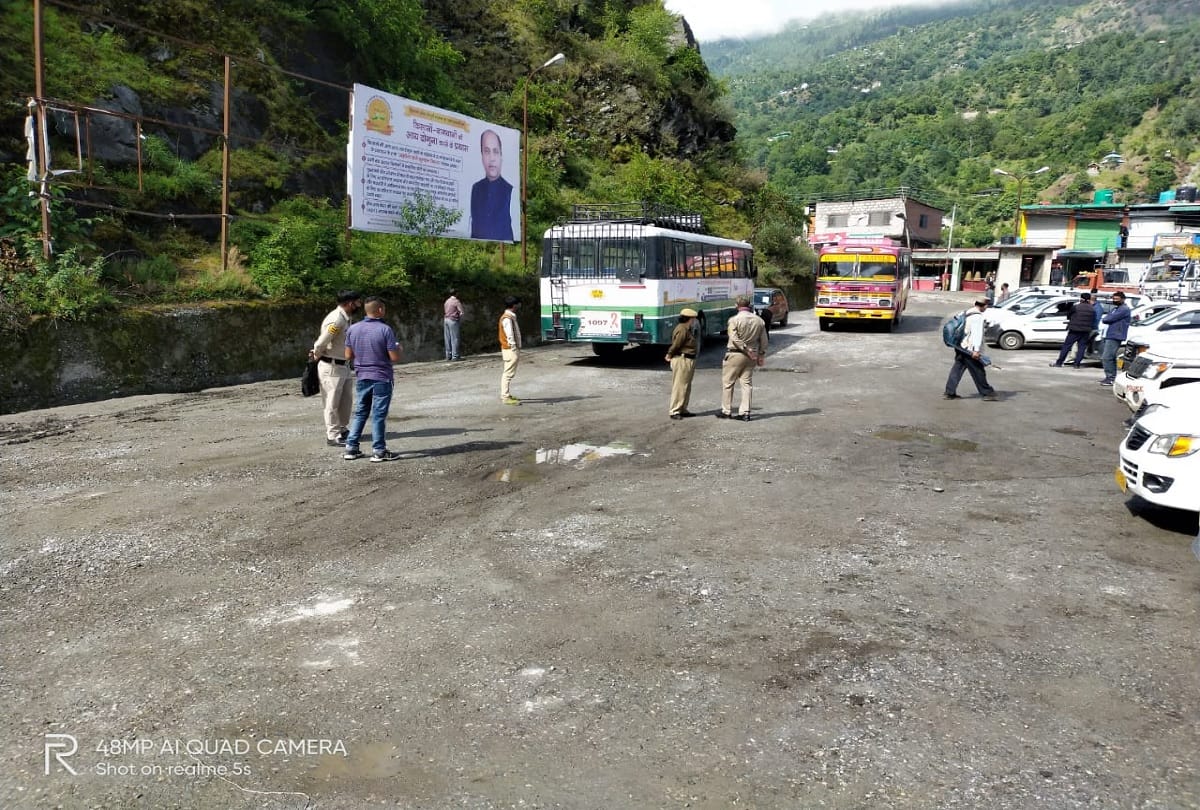 HRTC restarts bus services in lockdown 5 but dont get much passengers