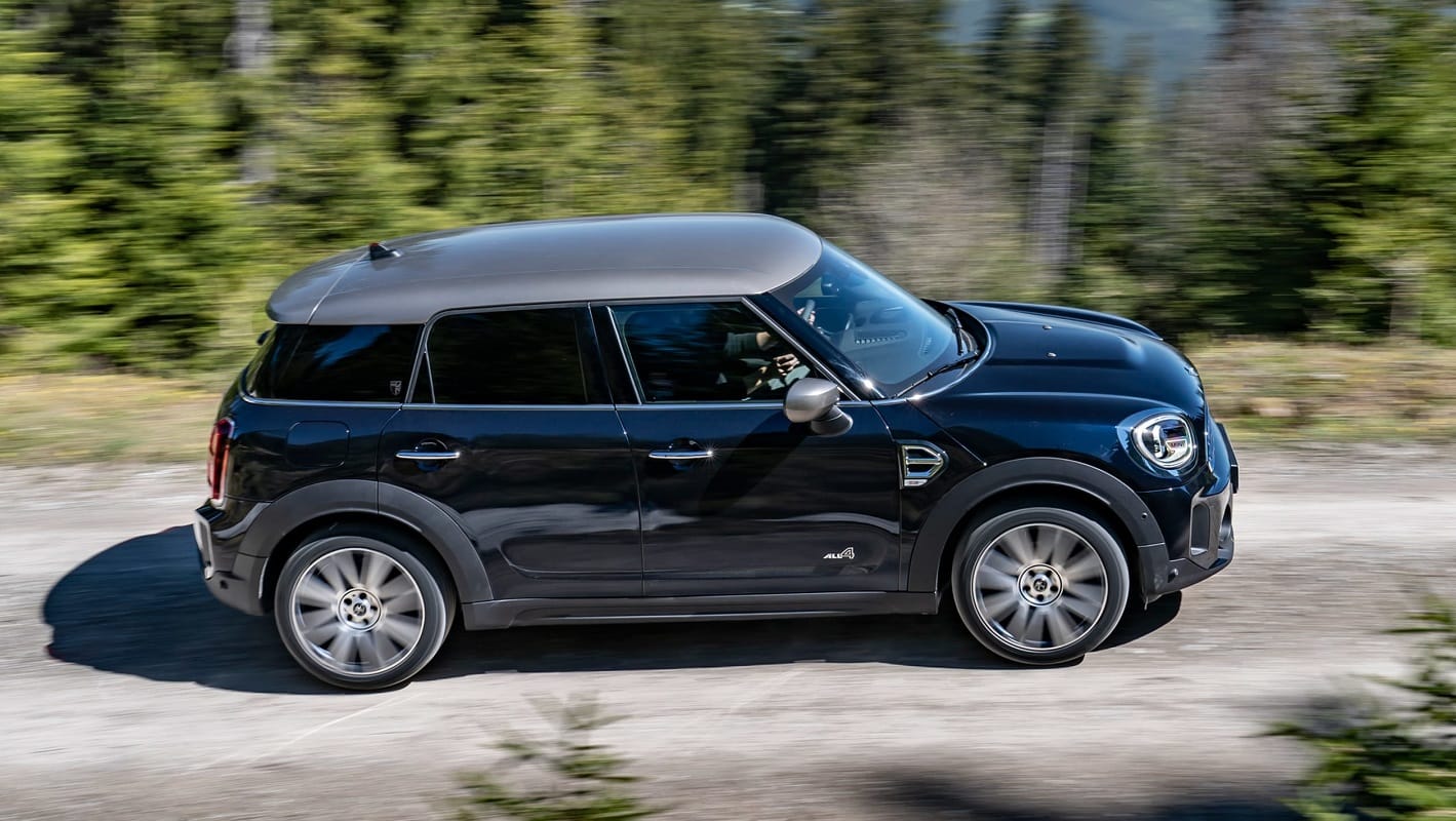 Mini Countryman news in hindi 2020 mini countryman specs 2020 mini countryman interior 2020 mini countryman price mini countryman india price
