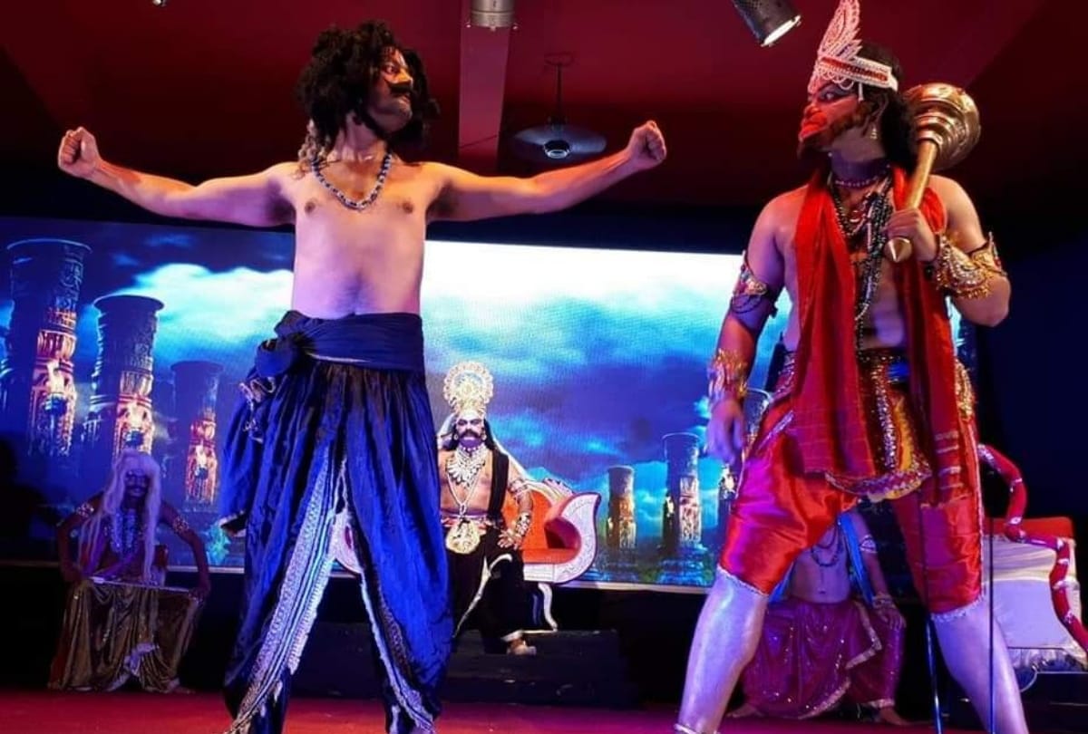 Speciel story of Theater Artist Y Shankar Murthy in Deoria