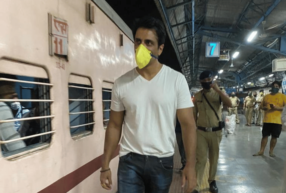 Sonu Sood sends over one thousands migrants to Uttar Pradesh and Bihar by train