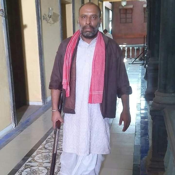 Begusarai actor Rajesh Kareer pleads for financial help shared an emotional video