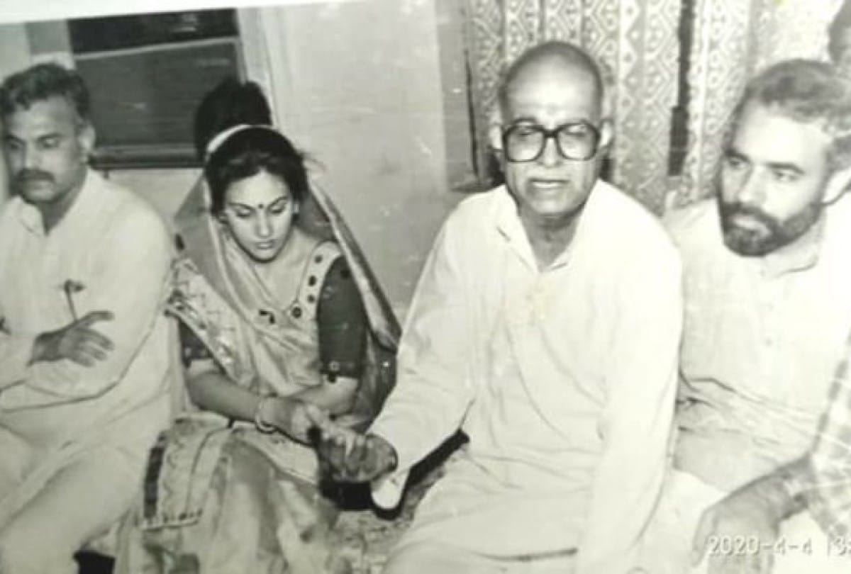 ramayan sita aka dipika chikhlia share major throwback photo with lal krishna advani