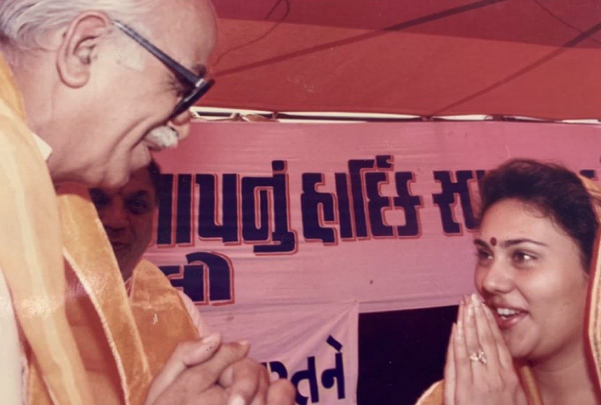 ramayan sita aka dipika chikhlia share major throwback photo with lal krishna advani