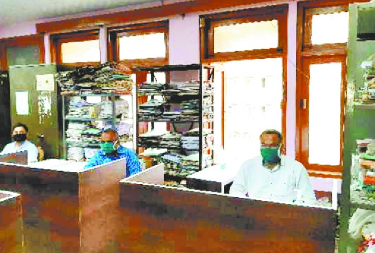government offices opened with safety arrangements in lucknow