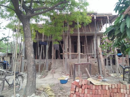 Ambika Murder Case (3): After burnt police vehicle, miscreants attacked the house of the accused