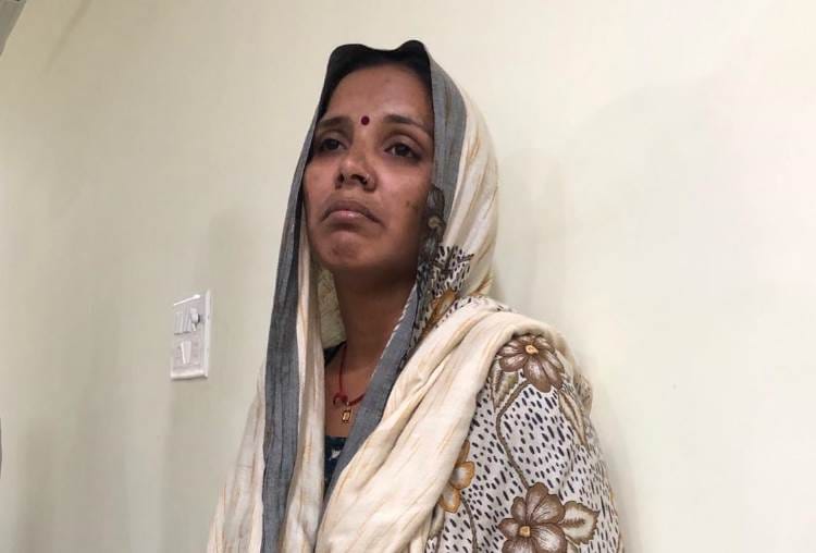 A woman has stolen a child from hospital to save her relationship.