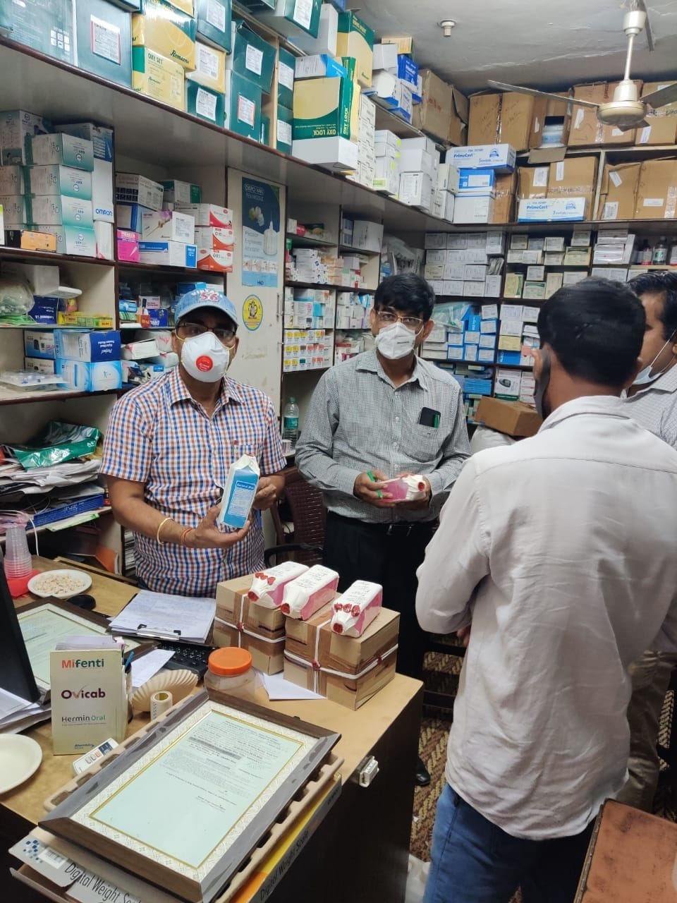 Was selling sanitizer label on disinfection of cleaning floors, one arrested