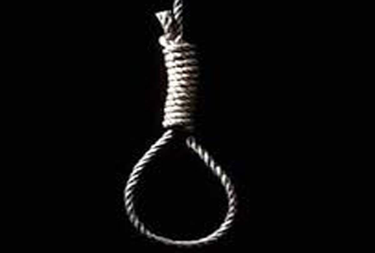 Suicide Cases In Rajasthan Mother Jumped Into Well With Four Children In Ajmer