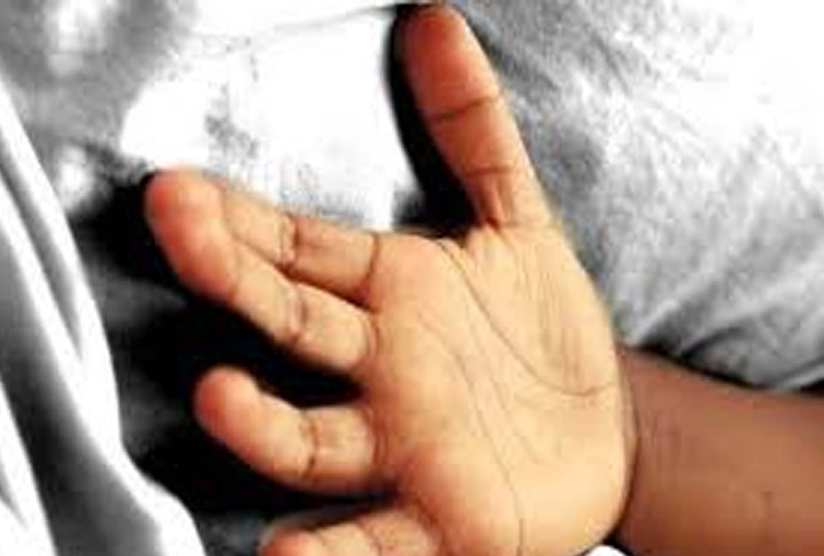 Girl dies due to falls into a tub of water in auraiya