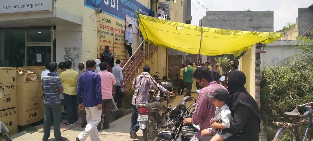 Market is not opening according to schedule in Dhampur