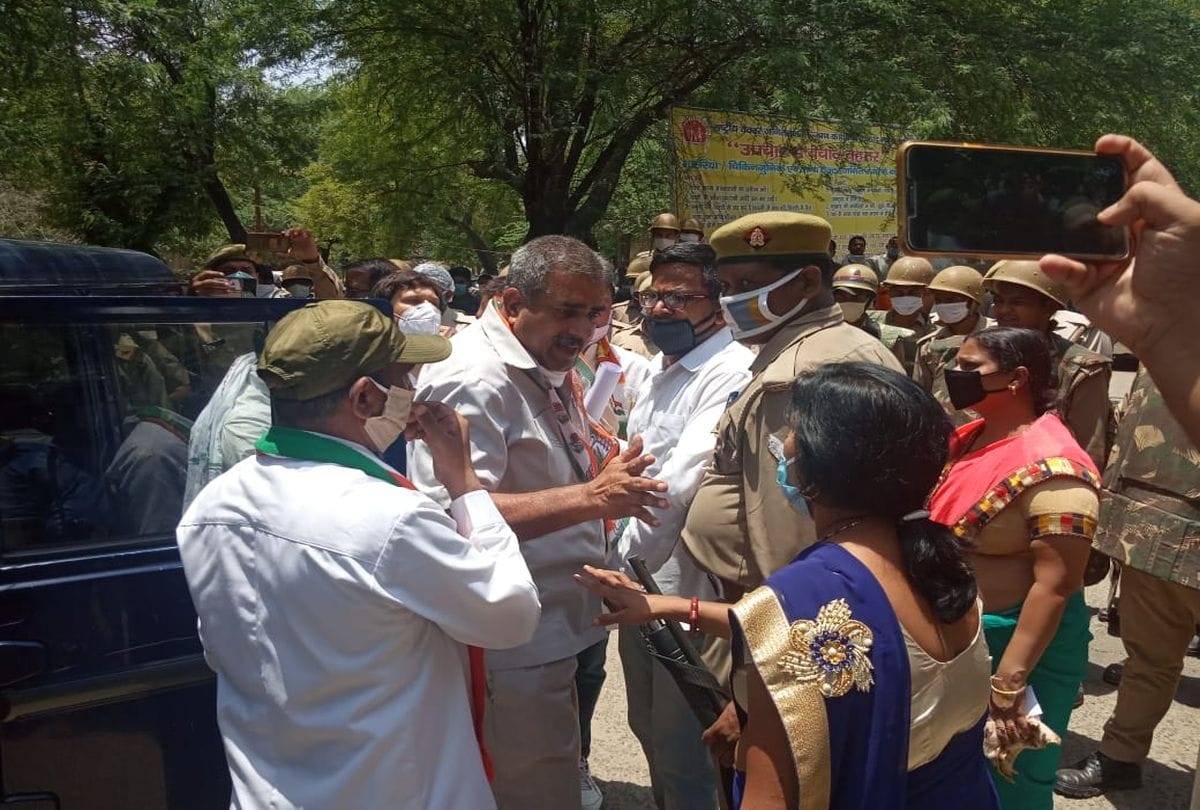 Up Congress Chief Release Demand Eight District President Arrests