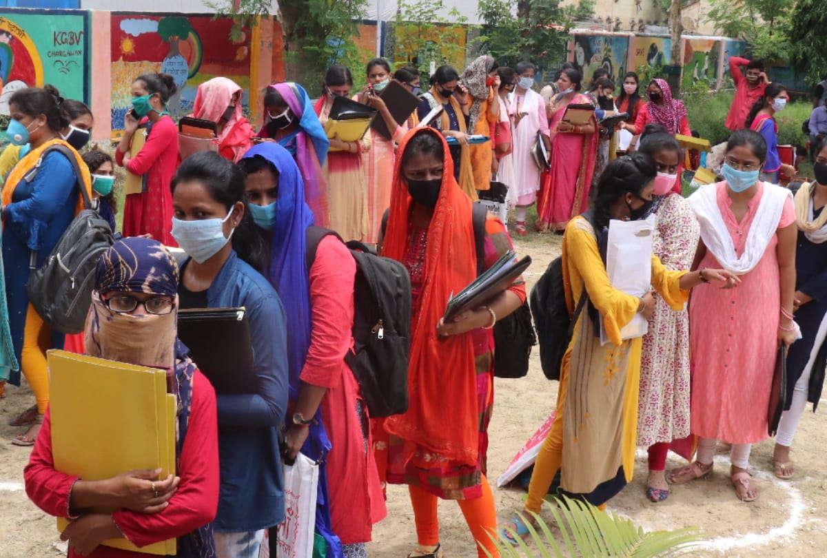 UP 69000 teacher recruitment counseling post in Gorakhpur