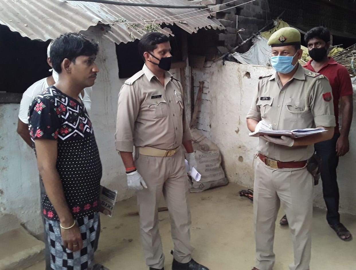 man committs suicide in farrukhabd
