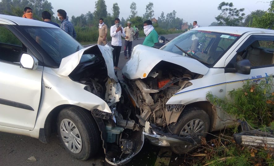 Six injured including teacher in a collision of two cars