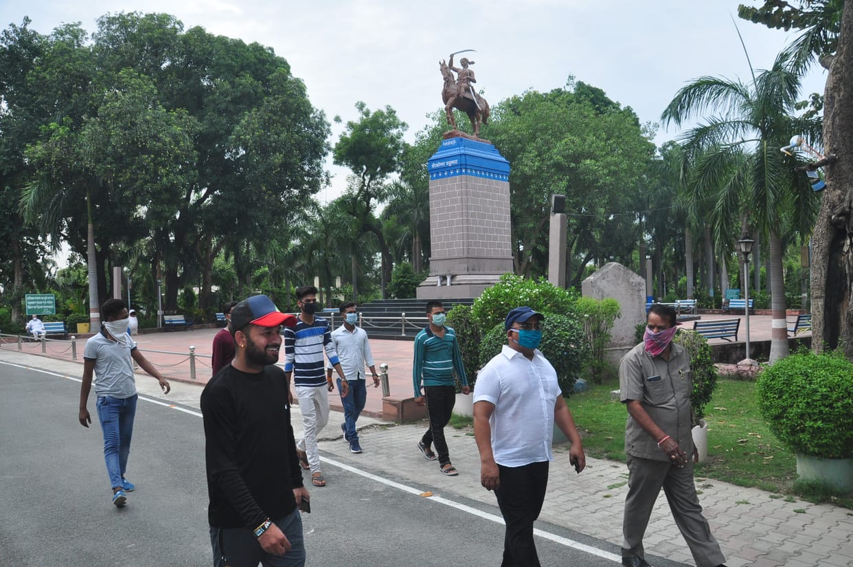 People injoy in park after that 71 days open park
