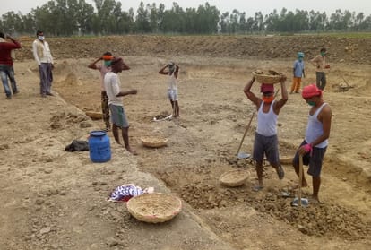 Farm losses to some extent covered up by under MGNREGA