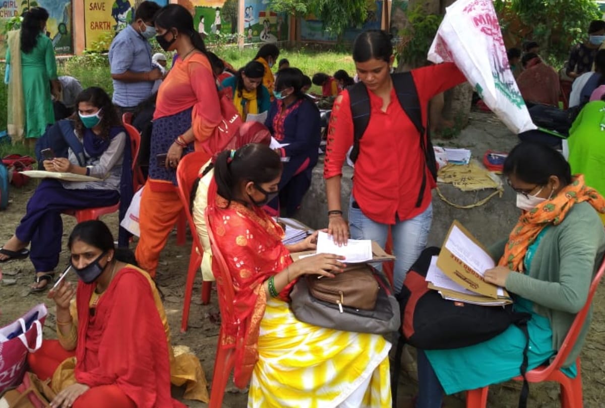 Lucknow high court stay on recruitment of 69000 teachers job in UP