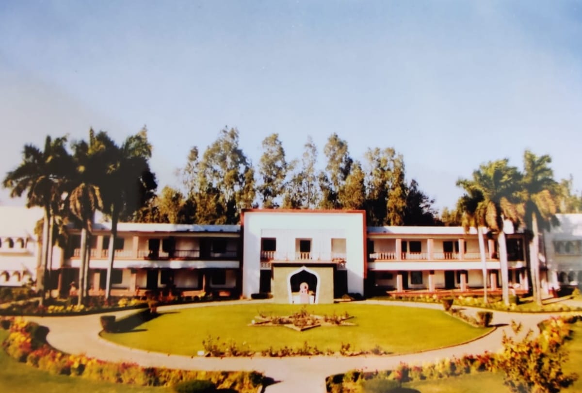 Natural Hospital Arogya Mandir in Gorakhpur story