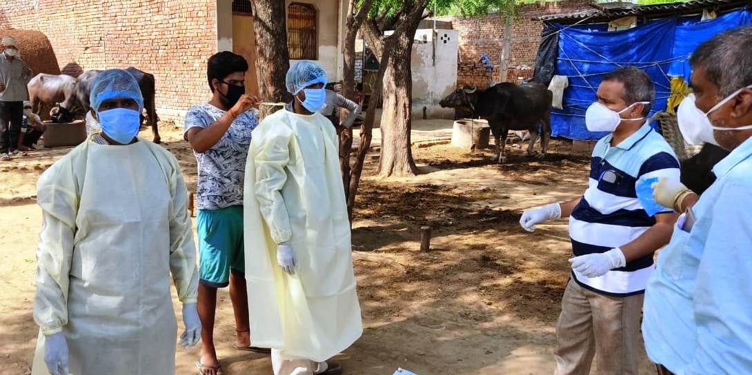 Hathras: Death of an elderly sister-in-law of an infected retired inspector at the hot spot Nagla Chaudhary