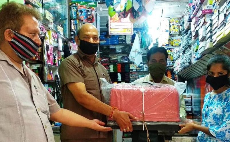 Presented a sewing machine to the student