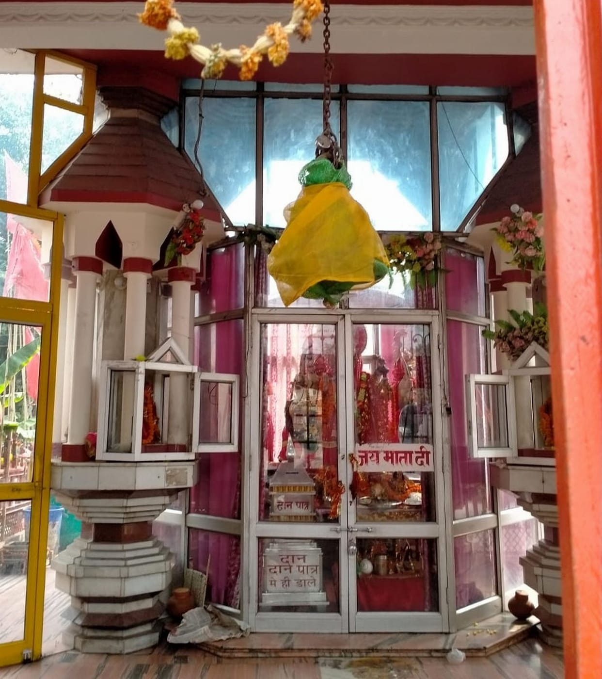 Neither will you enjoy, nor will you spend hours in the temple