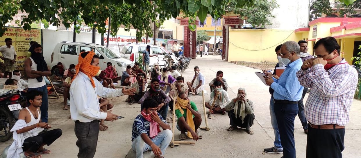 workers protest for not giving work in marega in farrukhabad